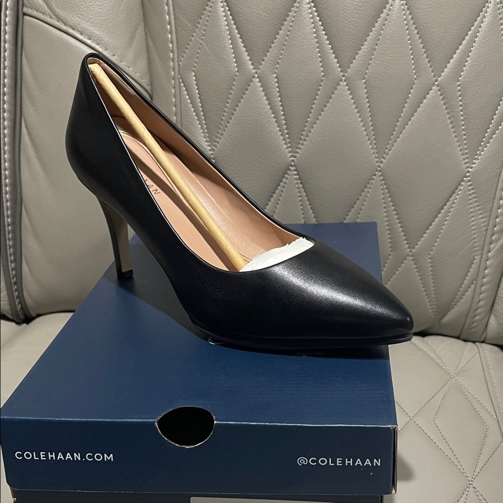 NWOT⛱️Cole Haan - Black Leather Pumps - 9.5